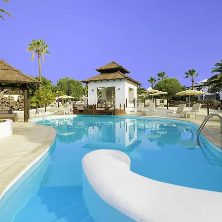 H10白色套房精品酒店 - 仅成人