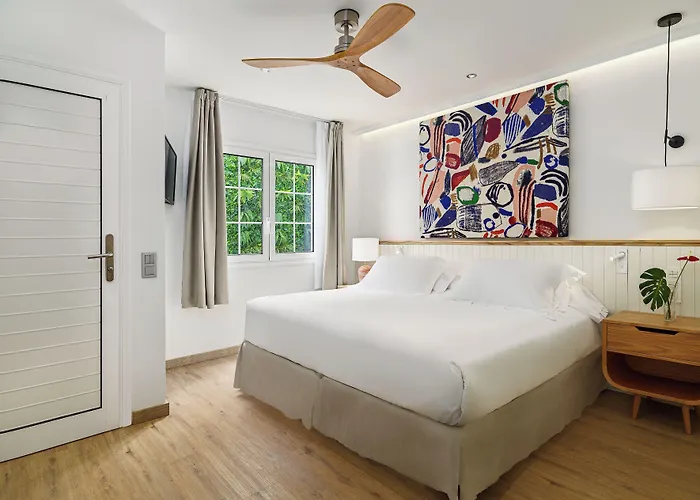 Boutique H10 White - Adults Only Szálloda 4*