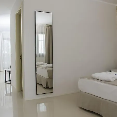 Otel Boutique H10 White - Adults Only