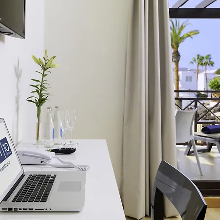 Boutique H10 White - Adults Only Hotel Playa Blanca (Lanzarote)