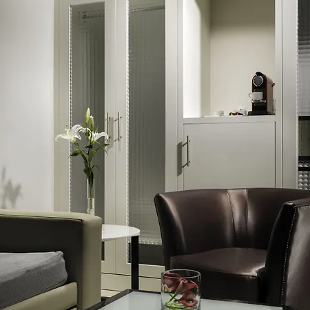 Boutique H10 White - Adults Only 4*