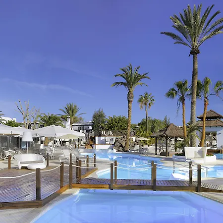 Boutique H10 White - Adults Only