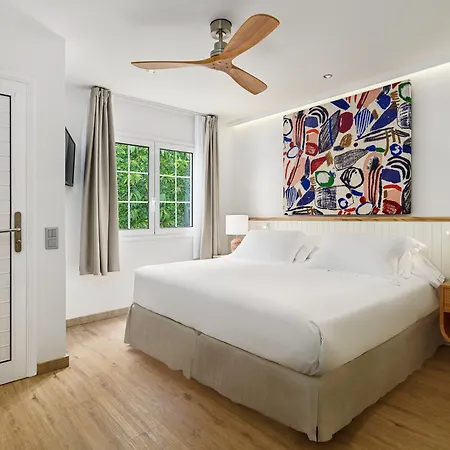 Boutique H10 White - Adults Only Hotel